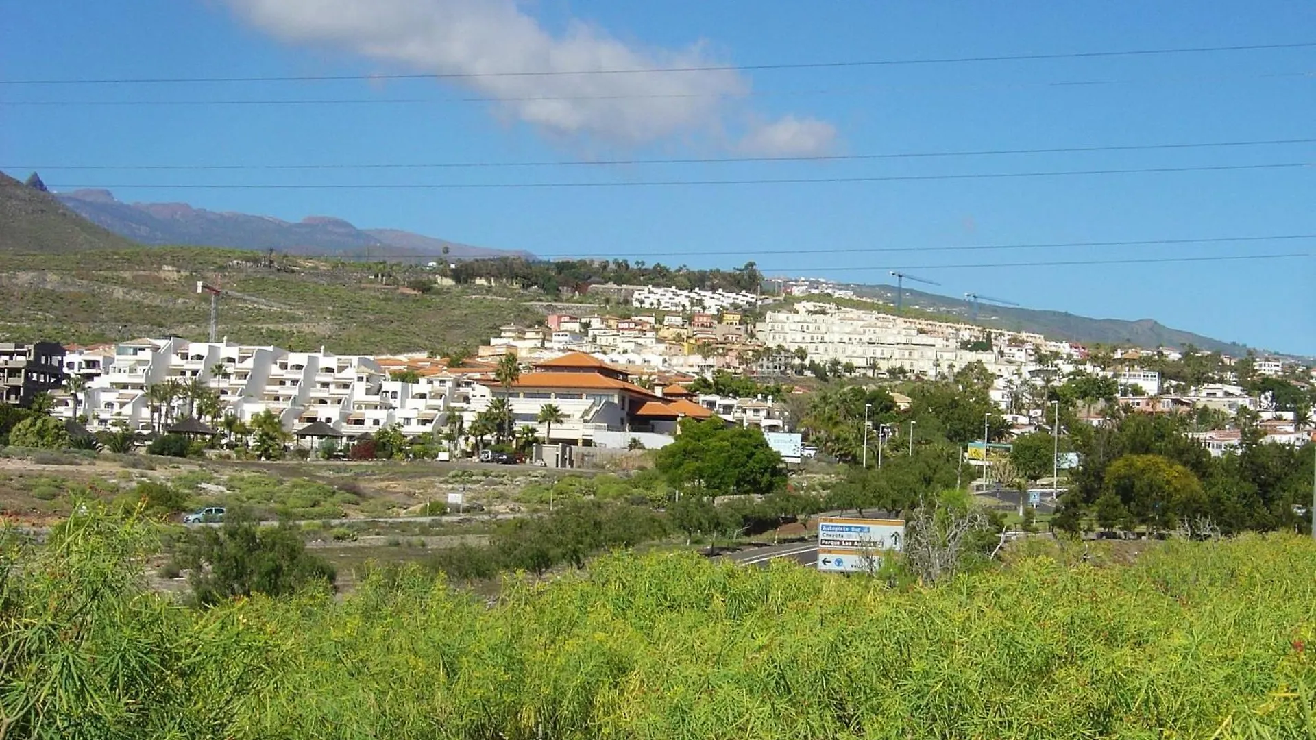 Willa Casa Sarita - Well Maintained House In Chayofa With Pool
