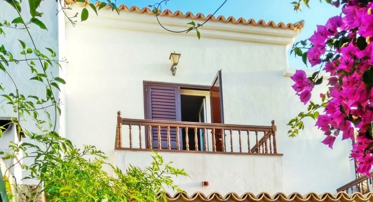 Vila Casa Sarita - Well Maintained House In Chayofa With Pool 0*,  Španělsko